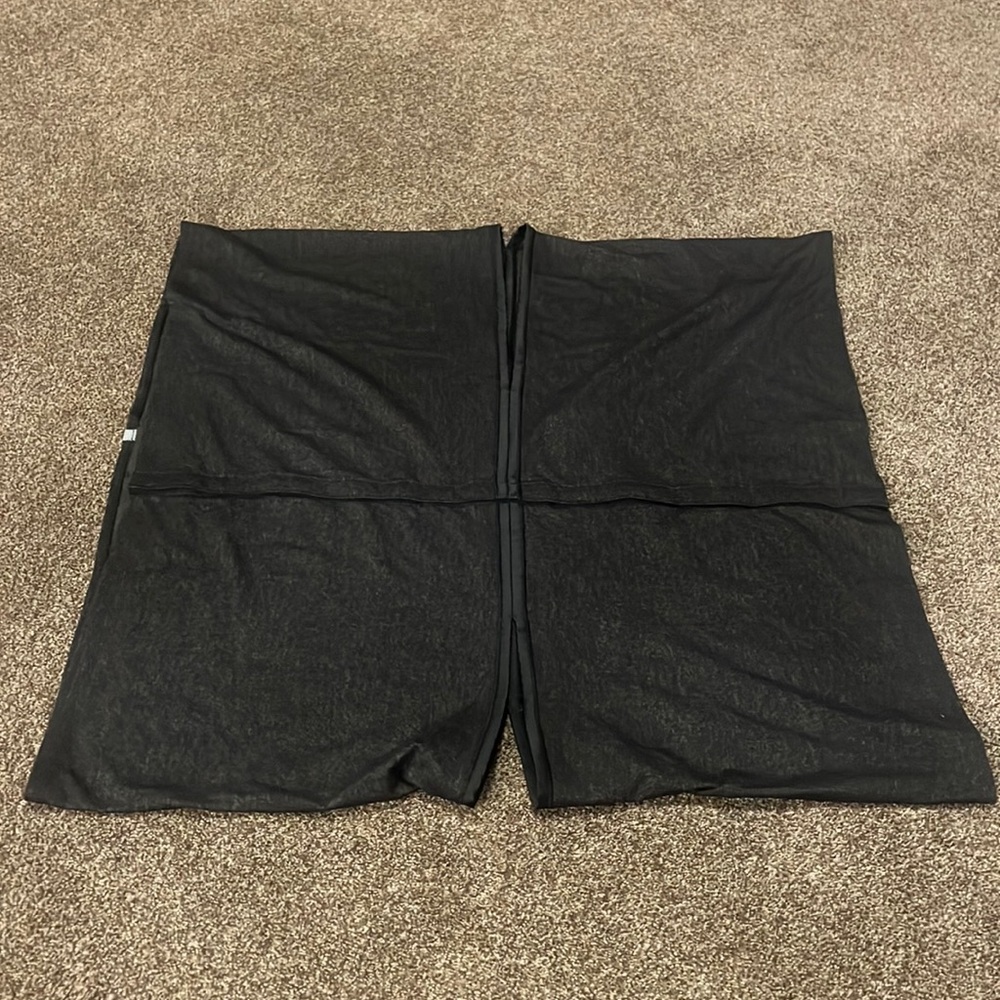 2/$30 Lululemon snap scarf/wrap